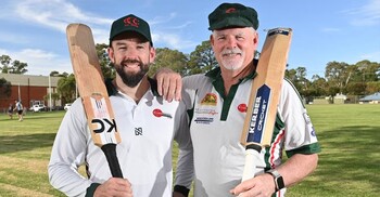 বাপ-বেটার ৫৯০ রানের অবিশ্বাস্য জুটি