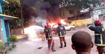 ফরিদপুরে তেলের পাম্পে আগুন