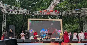 রমনা পার্কে বর্ষবরণের বর্ণিল আয়োজন