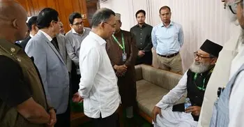 অধিবেশন চলাকালে অসুস্থ হওয়া বিরোধীদলীয় এমপির খোঁজ নিলেন প্রধানমন্ত্রী