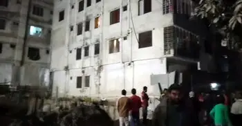 হেলেপড়া পাঁচতলা ভবনটি সিলগালা, নতুন ভবন নির্মাণকাজ বন্ধ