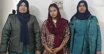 ৫০ কোটি টাকা চাঁদাবাজির অভিযোগে আলোচিত জুলাইযোদ্ধা সুরভী গ্রেপ্তার