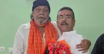 মিঠুন চক্রবর্তীর বাসায় শুভেন্দু অধিকারী