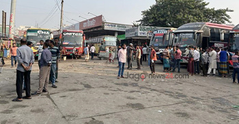 মহাখালী টার্মিনালে বাস আছে, যাত্রী কম