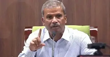 বিকেলে সমসাময়িক বিষয়ে কথা বলবেন উপদেষ্টা আসিফ নজরুল