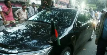 লাল-সবুজ পতাকাবাহী গাড়িতে সংসদ ছাড়লেন মন্ত্রী-প্রতিমন্ত্রীরা