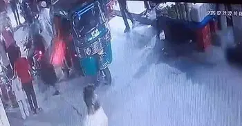 মোহাম্মদপুরে বোরকা পরে এসে সমন্বয়ককে কুপিয়ে জখম