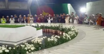 জিয়া-খালেদার কবরে মির্জা আব্বাসের শ্রদ্ধা