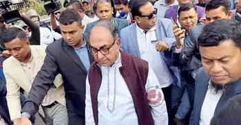 বারবার পদত্যাগের কথা বলা দেশ ধ্বংসের শামিল: মির্জা আব্বাস