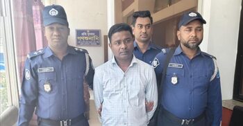 লিখিত পরীক্ষা দেন অন্যজন, ভাইভায় এসে আটক আব্দুর রাজ্জাক