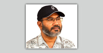 দেশের স্বার্থবিরোধী অন্ধ আনুগত্যের রাজনীতি