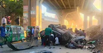 এক্সপ্রেসওয়ের রেলিং ভেঙে নিচে পড়লো প্রাইভেটকার, পথচারী নিহত