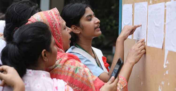 বিতর্কের মুখে থাকছে মুক্তিযোদ্ধা কোটা, আছে অভ্যুত্থান কোটাও