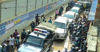 Advisers fail to leave Milestone despite heavy police escort