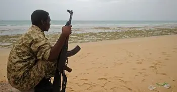 সোমালিয়ার উপকূল থেকে তেলবাহী ট্যাংকার ছিনতাই