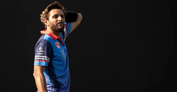 বুড়ো বয়সেও আফ্রিদি ভেলকি, শেষ বলে জেতালেন দলকে