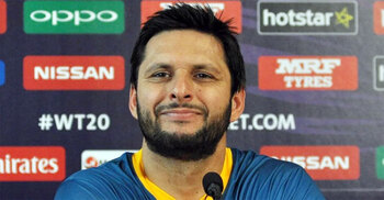 ভারতে না যাওয়ার সিদ্ধান্তে বাংলাদেশের পাশে শহিদ আফ্রিদি