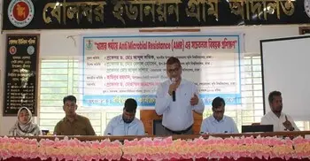 খামারে অ্যান্টিমাইক্রোবিয়াল প্রতিরোধে কৃষকদের প্রশিক্ষণ দিলো শেকৃবি
