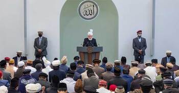 Rely on God, not great powers, Ahmadiyya caliph urges unity as war spreads