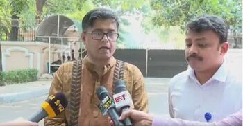 Hire foreign experts to reform capital market: Yunus