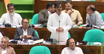 কৃষকদের বিনামূল্যে সার দেওয়ার পরিকল্পনা নেই, সংসদে কৃষিমন্ত্রী 