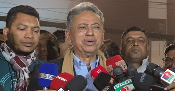 বিএনপির ওপর ব্যবসায়ীদের আস্থা আছে: আমীর খসরু