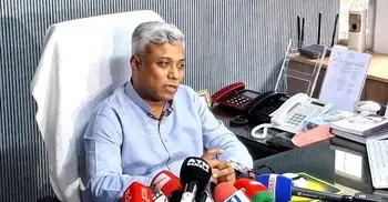 Govt extends shopping hours to 7 pm