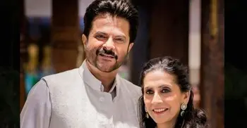 ৩০ মিনিটেই বিয়ে, বিশেষ দিনে স্ত্রীকে নিয়ে আবেগঘন অনিল কাপুর