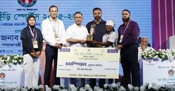 ৯ সেলাই পেরিয়ে ইউরোপ ছোঁয়ার স্বপ্ন অনন্যার