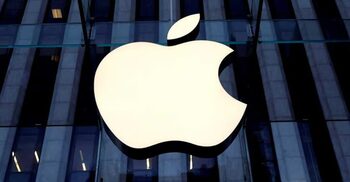 Apple agrees to $25 million settlement with US over hiring of immigrants