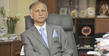 Former DU VC Arefin Siddique on life support at BIRDEM