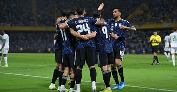 আর্জেন্টিনার ৫ গোলে উড়ে গেলো জাম্বিয়া