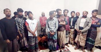 সাতকানিয়ায় অভিযানে ২২ রোহিঙ্গা আটক