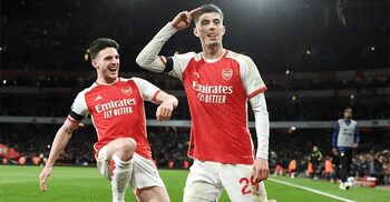 Five-star Arsenal thrash Chelsea to open up Premier League lead