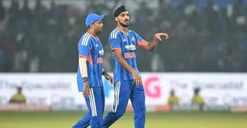 নিয়ন্ত্রণ হারিয়ে ১৩ বলের ওভার, রেকর্ডবইয়ে আর্শদিপ