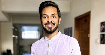 ভোট দিয়ে ভিডিও বার্তায় যা বললেন নিপুন