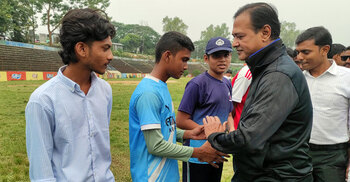 রাঙ্গামাটিতে ক্রিকেটে কম সুযোগ-সুবিধা দেখে হতাশ আসিফ