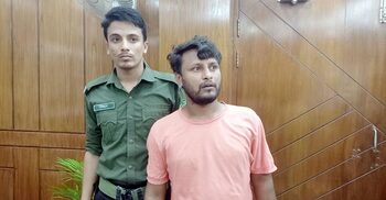 বিএনপি নেতার নাম ভাঙিয়ে চাঁদাবাজি, যুবক আটক