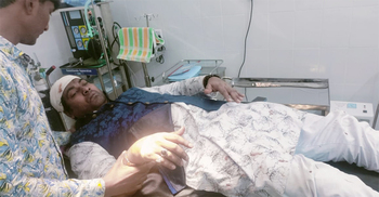 নাটোরে ছাত্রলীগের দুপক্ষের সংঘর্ষ, জেলা সভাপতিসহ আহত ১৩