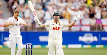 দুই দিনেই শেষ অ্যাশেজের প্রথম টেস্ট