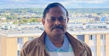 Travel ban on ex-army chief Aziz, wife