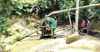 মহসীনের আলোয় আলোকিত পাহাড়ের ৪২ পরিবার