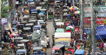 অটোরিকশার লাইসেন্স হরিলুট: কারও হাতে অর্ধশত, কেউ পায়নি একটিও