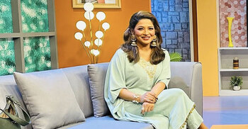 Badhan claps back at cyberbullies: “Clear the roads, Nagin Badhan enters”