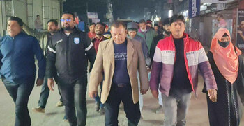 ওসমান হাদির ওপর গুলির প্রতিবাদে বাগেরহাটে বিক্ষোভ