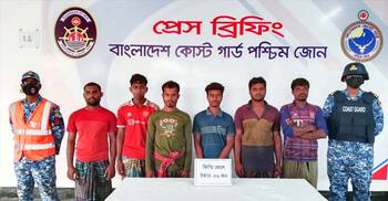 সুন্দরবনে দস্যুদের কাছে জিম্মি ৬ জেলেকে উদ্ধার করলো কোস্টগার্ড