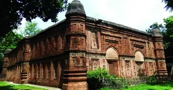 ৫০০ বছরের নীরব সাক্ষী বাঘা শাহী জামে মসজিদ