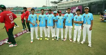 ফিরলো বল বয় সংস্কৃতি, উচ্ছ্বসিত খুদে ক্রিকেটাররা