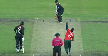 New Zealand beat Bangladesh by 6 wickets to level series