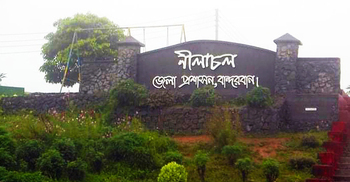 বান্দরবানে কমেছে পর্যটক, হতাশ ব্যবসায়ীরা